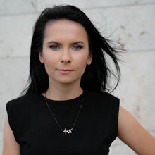 Load image into Gallery viewer, noemi-black-gold-pendant-music-necklace.jpg