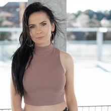 Load image into Gallery viewer, noemi-black-guitar-string-gold-hoop-earrings.jpg