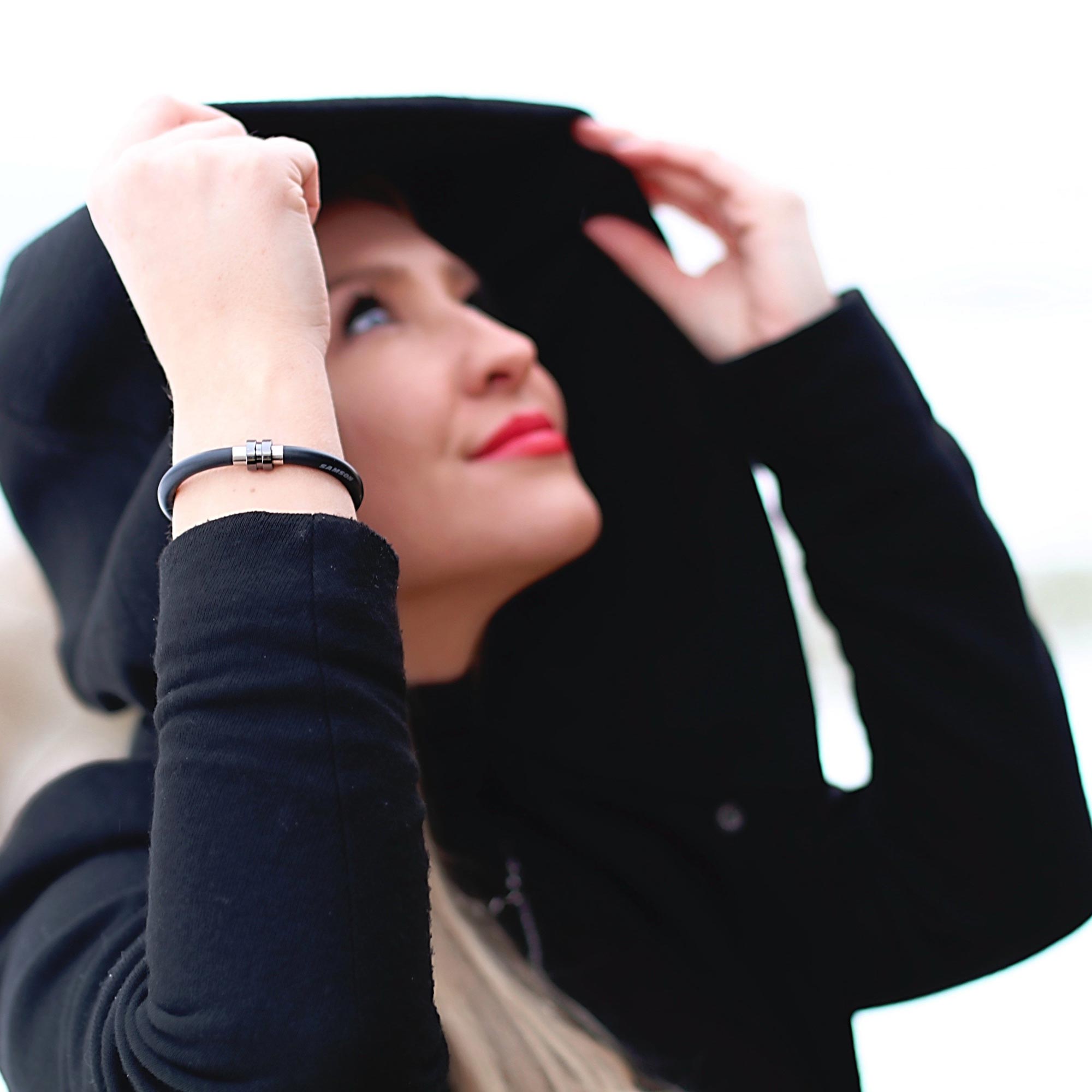 heartbeat-london-music-unisex-black-bracelet.jpg