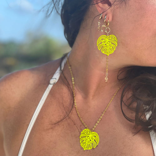 tulum-collection-yellow-leaf-necklace-on-a-model.jpg